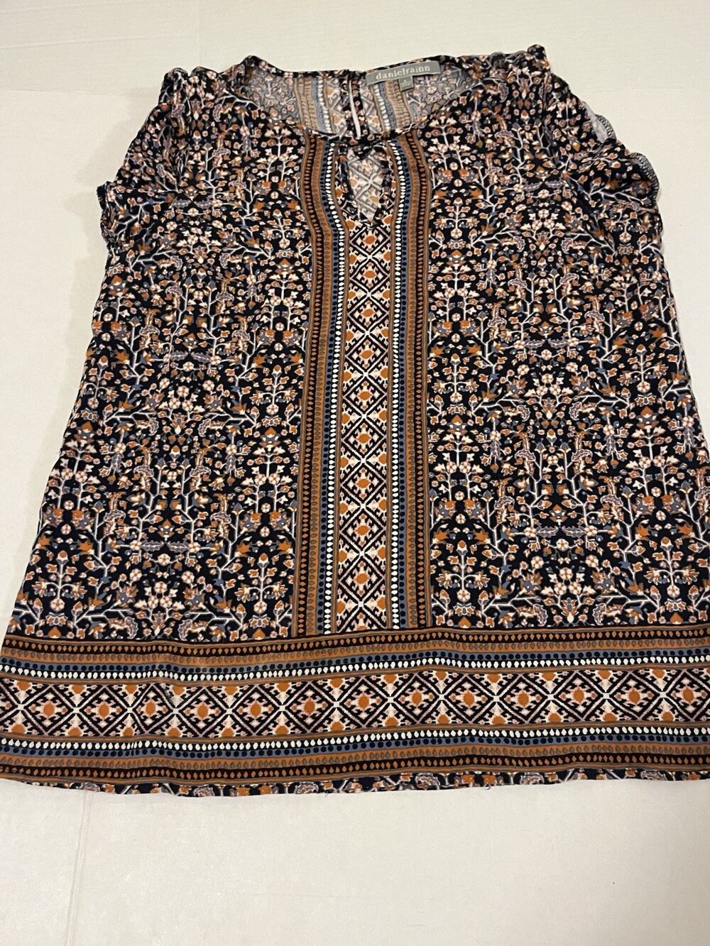 DANIEL RAINN Womens Top Size S pullover multicolor